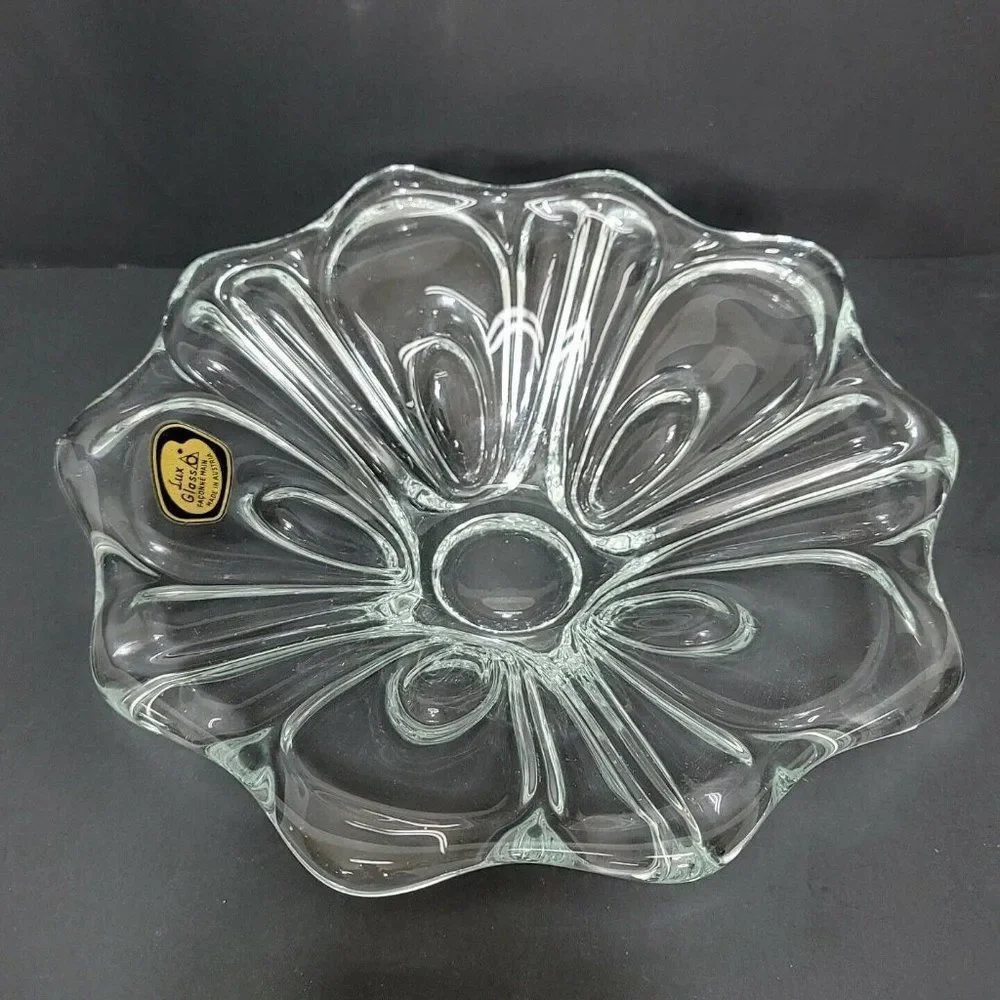 Lux Glass Austria Clear Scalloped Crystal Fruit‎ Bowl Hand Fashioned Art Glass